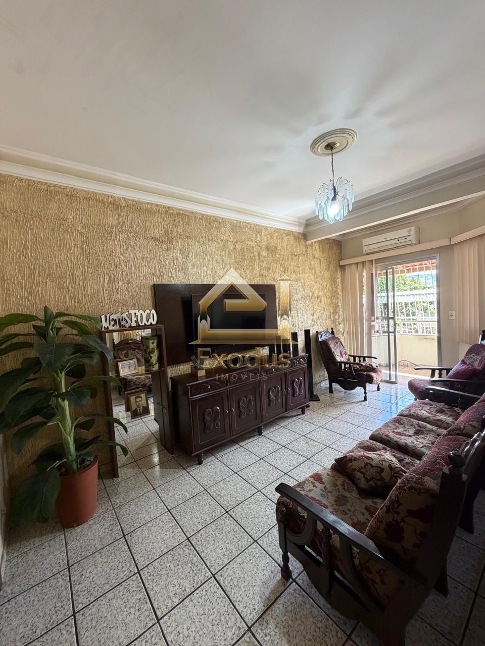 Casa Ampla no Bairro Monte Cristo