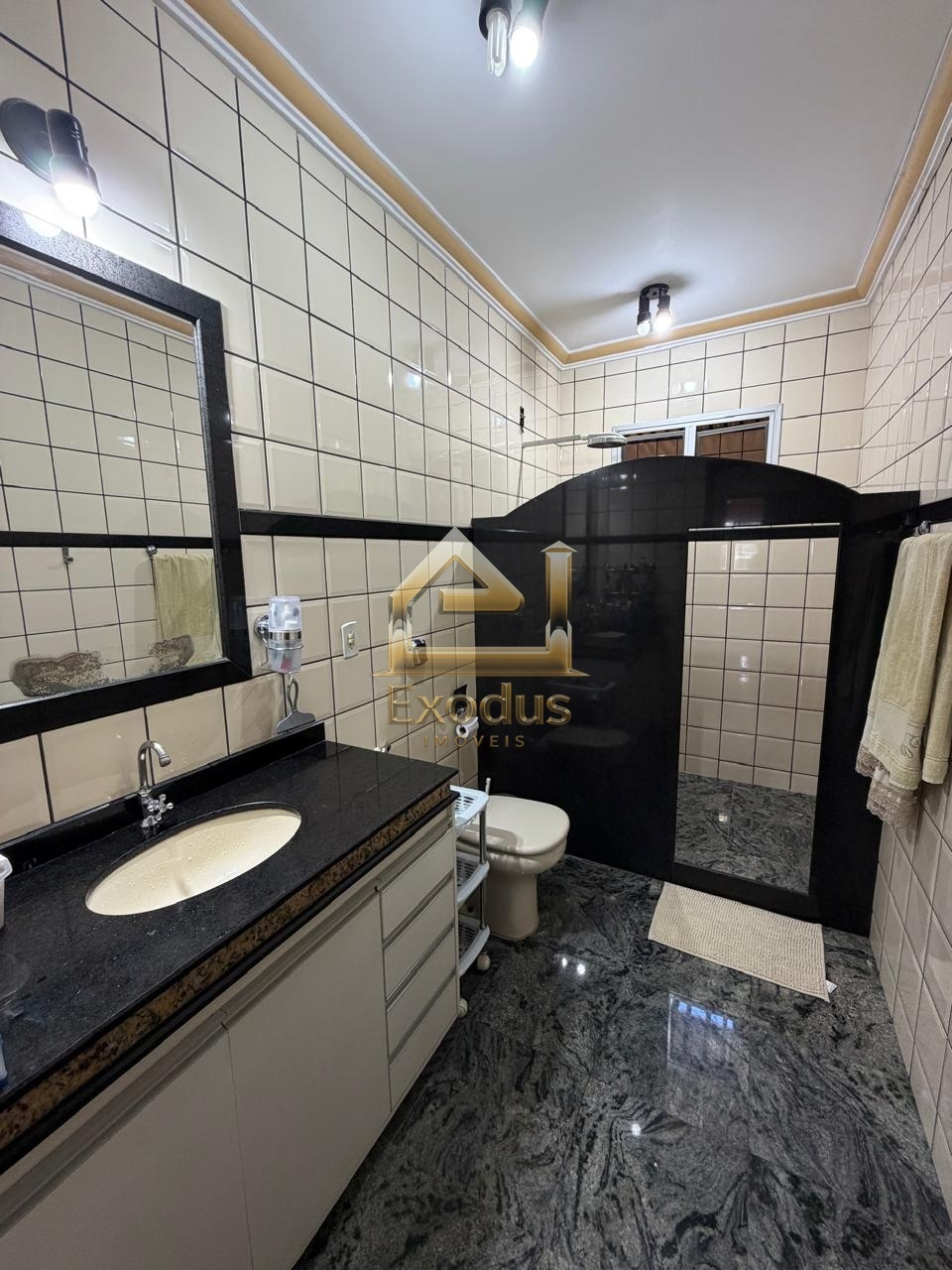 Casa Ampla no Bairro Monte Cristo — foto 11